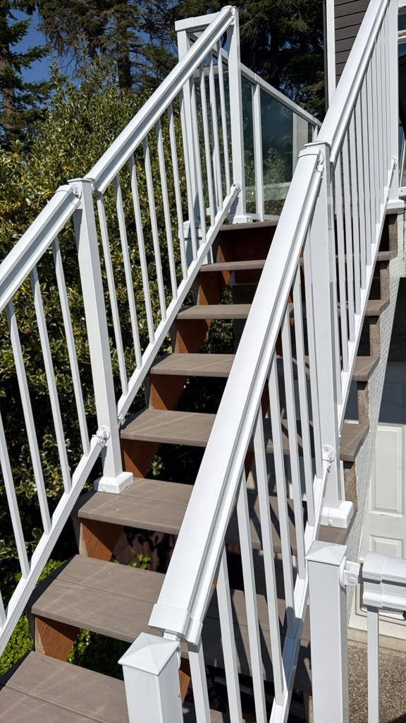Deck Building & Repair project completed by Kolmo Construction in Seattle - Example 2 showing quality craftsmanship